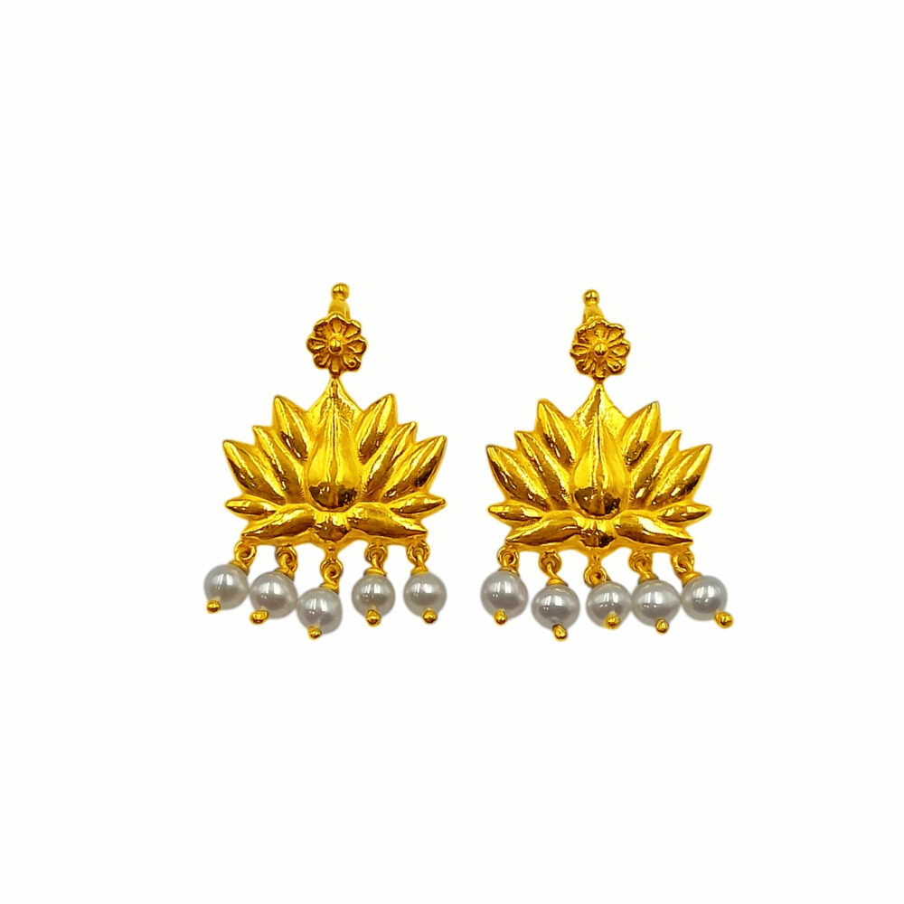 916 Gold Thali Lotus With Dangling Pearl