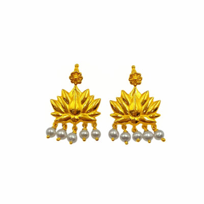 916 Gold Thali Lotus With Dangling Pearl