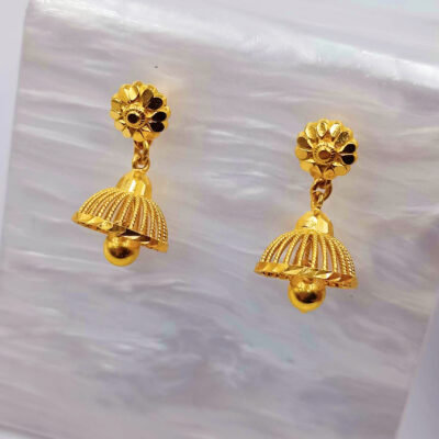 916 Gold Jimiki Stud Earrings