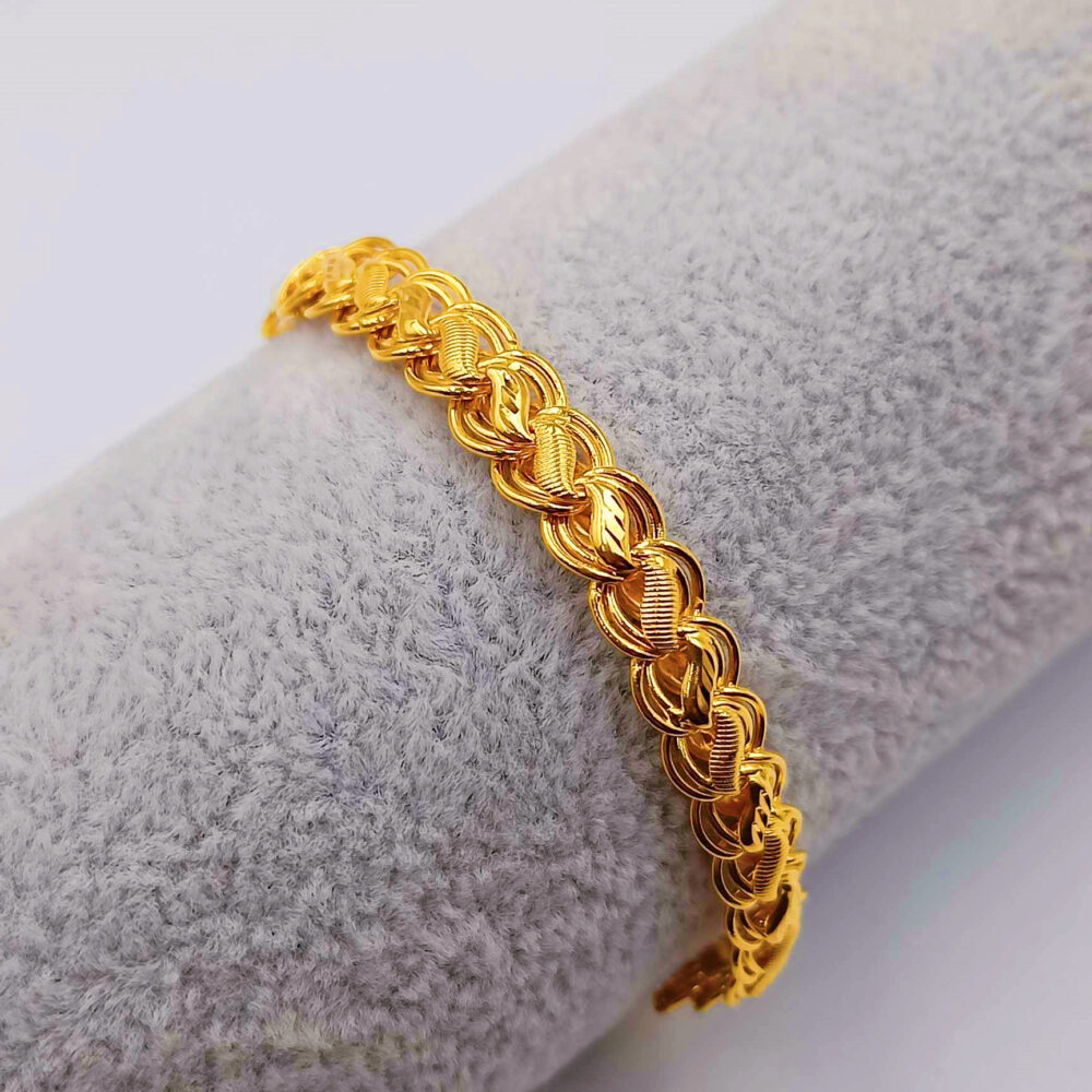 916 Gold Lotus Kids Bracelet