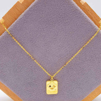 916 Gold Honeycomb Locket Necklace
