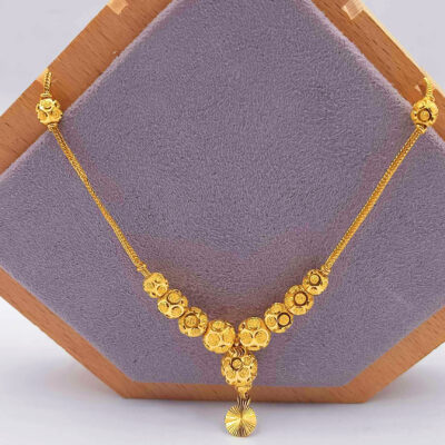 916 Gold Dangling Ball Necklace