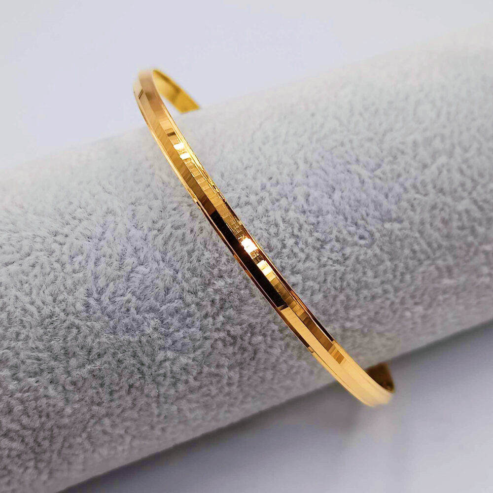 916 Gold Sikh Bangle (4mm) - Image 2