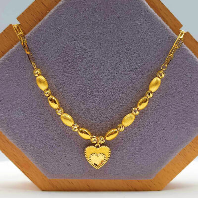 916 Gold Dangling Heart With Layered Paperclip Necklace