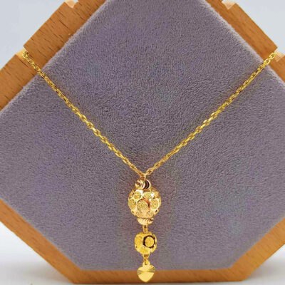 916 Gold Dangling Ball Cable Necklace