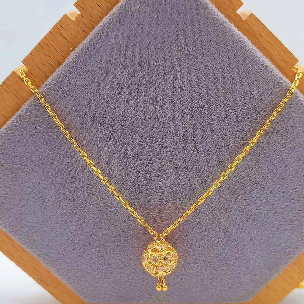 916 Gold Dangling Zirconia Ball Cable Necklace