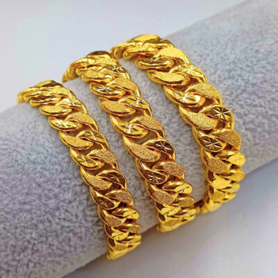 916 Gold Hollow Cowboy Bracelet With Dangling Heart (11mm | 12mm | 14mm )