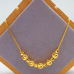 916 Gold Glitter Ball Fox Tail Necklace