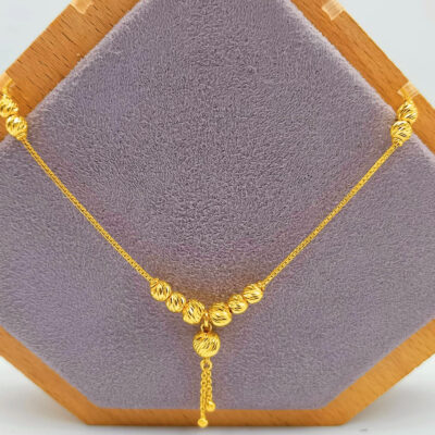 916 Gold Dangling Ball Necklace