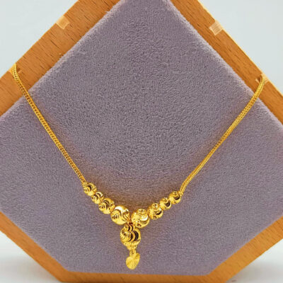 916 Gold Dangling Ball Necklace