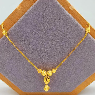 916 Gold Dangling Ball Necklace