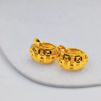 916 Gold Glitter Spring Clip Earrings